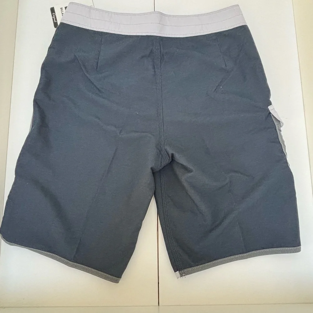 Billabong Men's Navy and Gray Board Shorts Size 30 NWT Outdoor Beach Surf